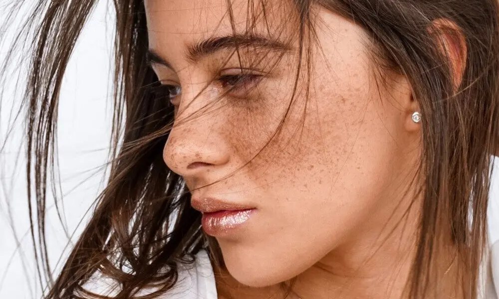 woman_s face in profile